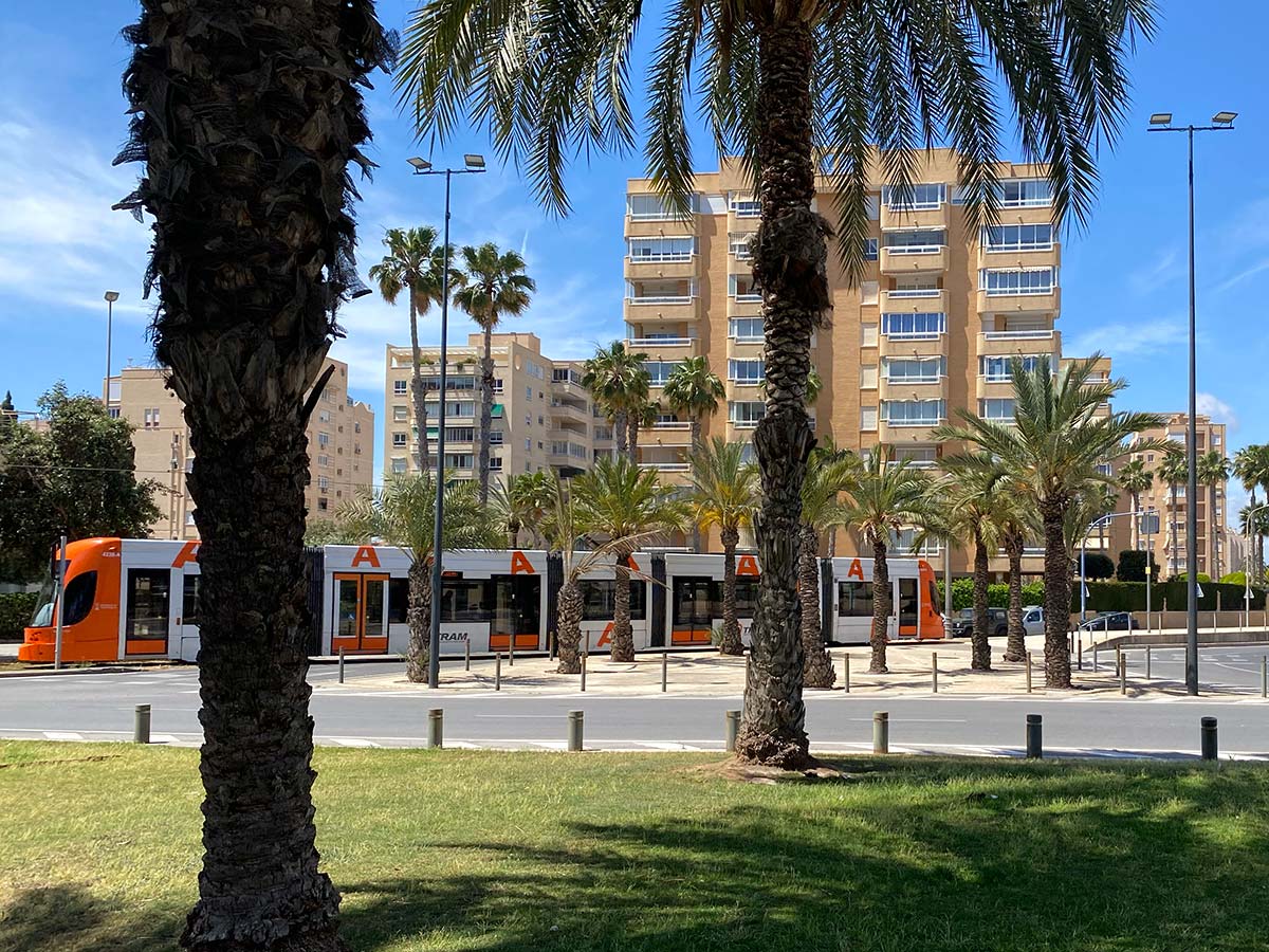 Tram línea 4 Alicante Playa de San Juan