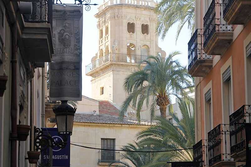 Casco Antiguo - ayuntamiento Alicante