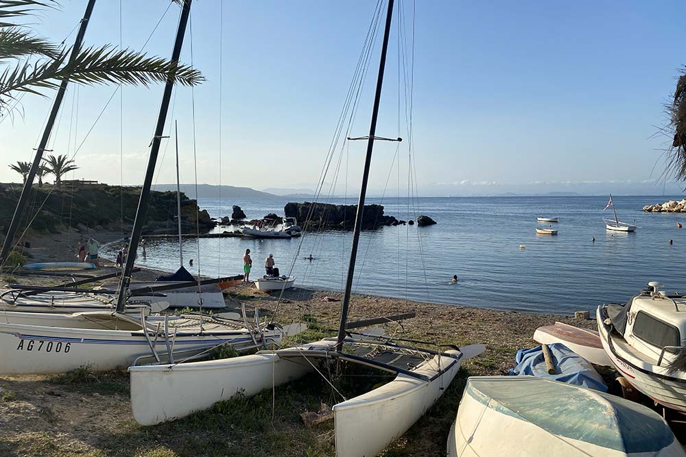 La Caleta junto al puerto de Tabarca