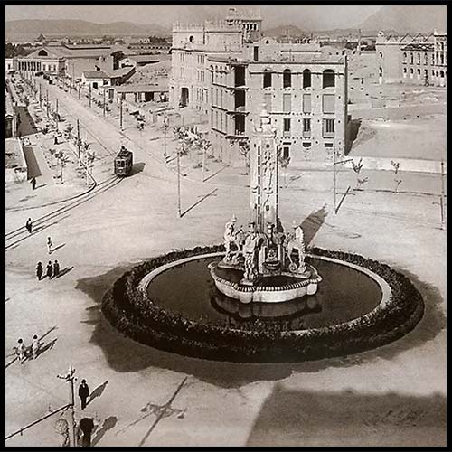 La plaza de los Luceros en los años 30