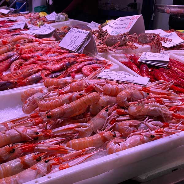 Puesto de gambas mercado alicante