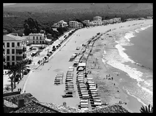 Imagen antigua playa de Poniente en Benidorm