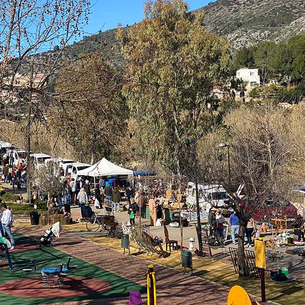 Plano general vista rastro Xaló