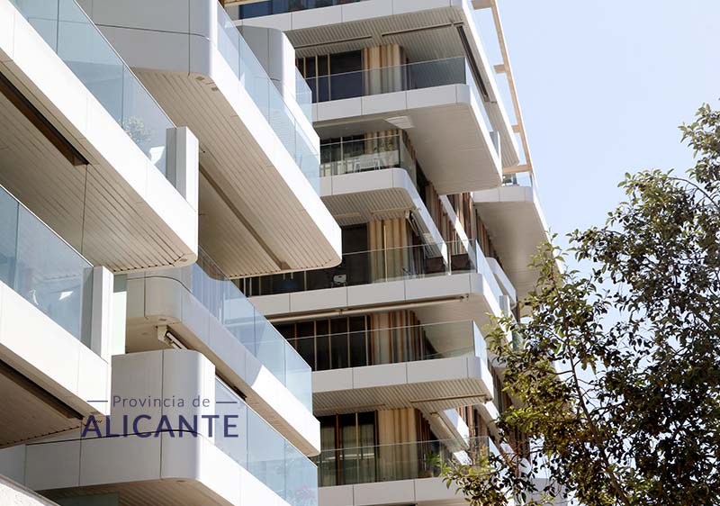 Detalle de moderno edificio en Pau 5 Alicanbte