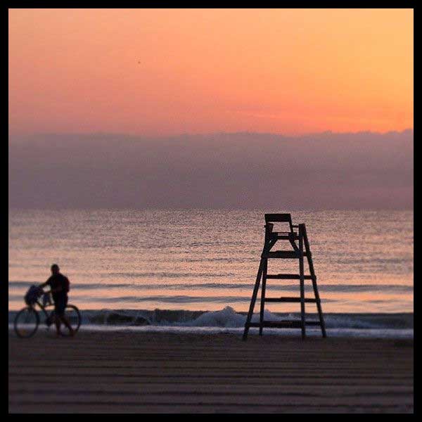 Atardecer en la playa de San Juan Alicante