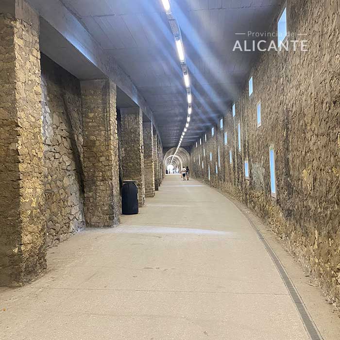 Túnel de la Vía verde de la Cantera en Alicante
