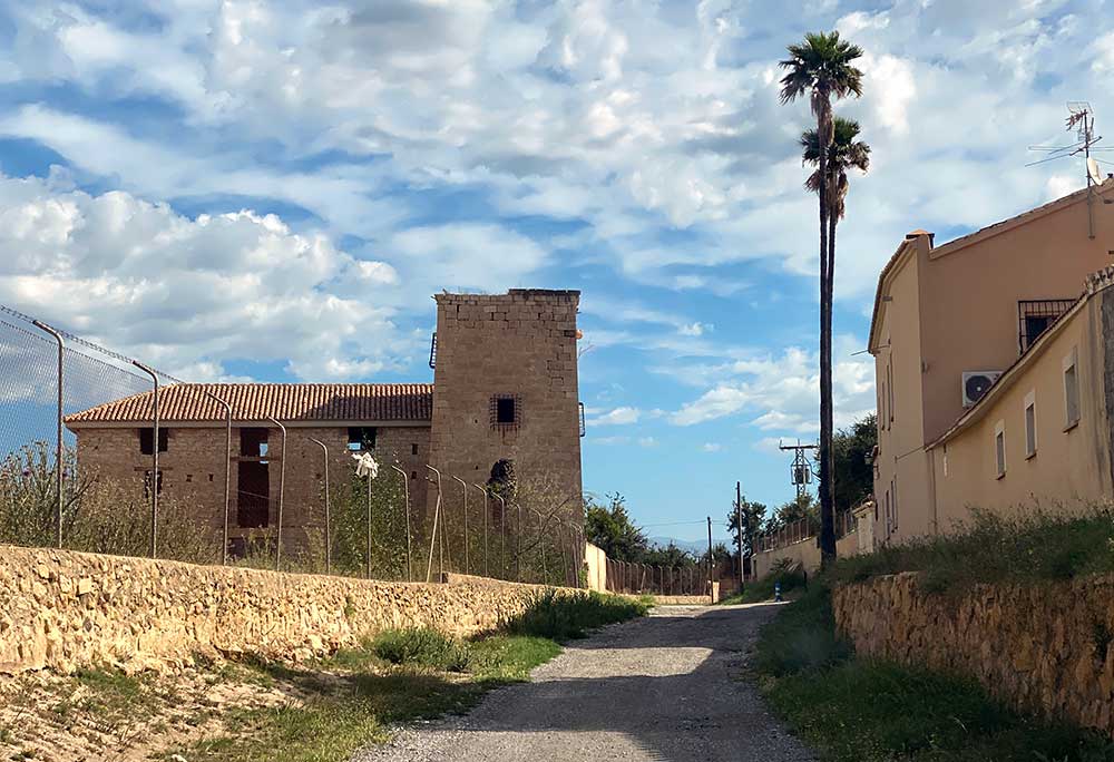 Torre Villagarcía en la huerta alicantina